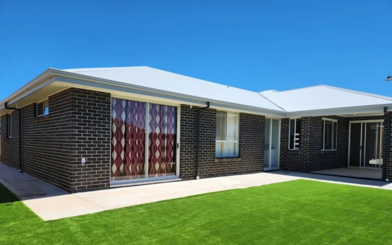 munno-parra-yard